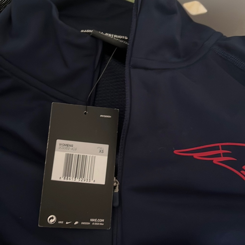 brand new with tags patriots dry fit Nike mid zip